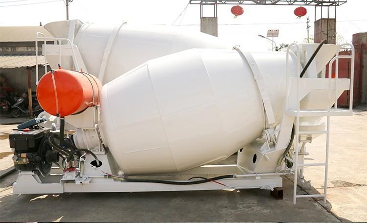 重庆小型轨道式硂搅拌运输罐